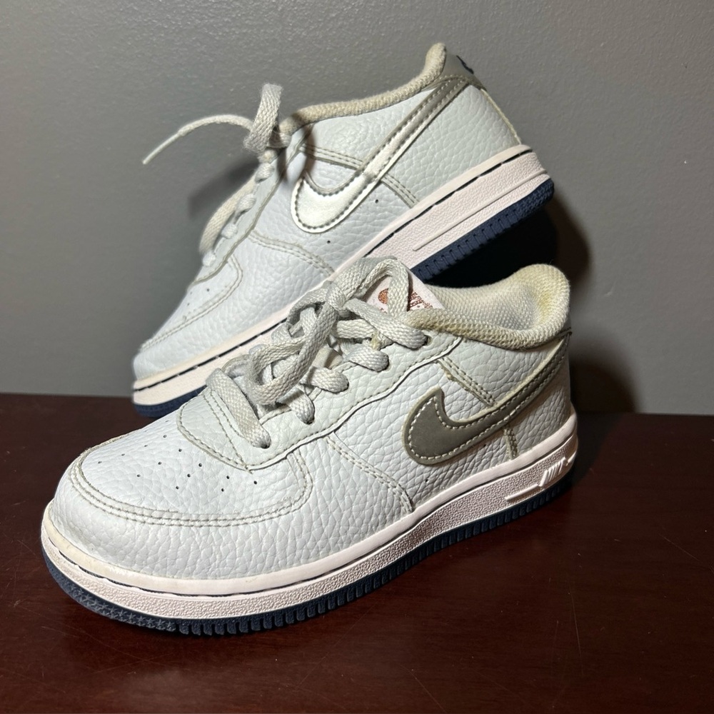 Nike Air Force 1 'Pure Platinum Barely Grape' GS Size 10C